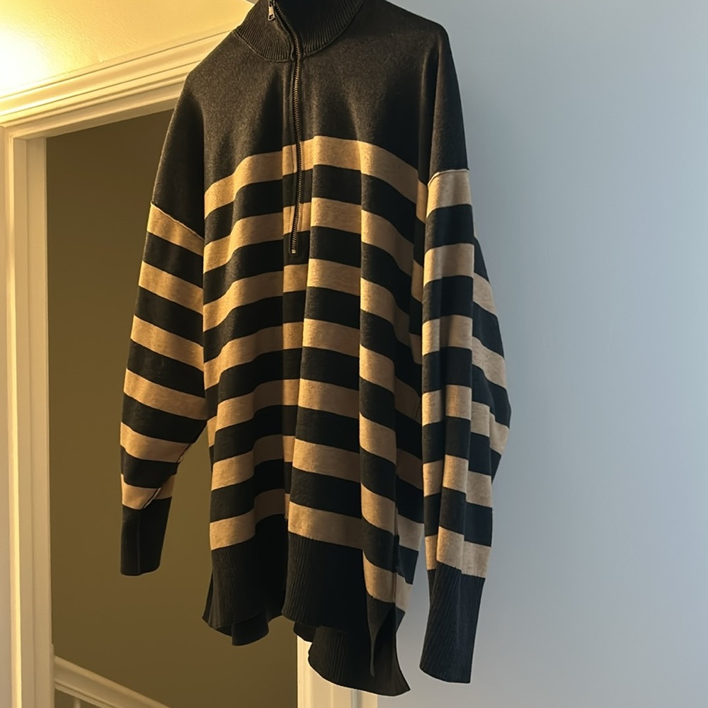Free people Sweater - Picture 2 of 2